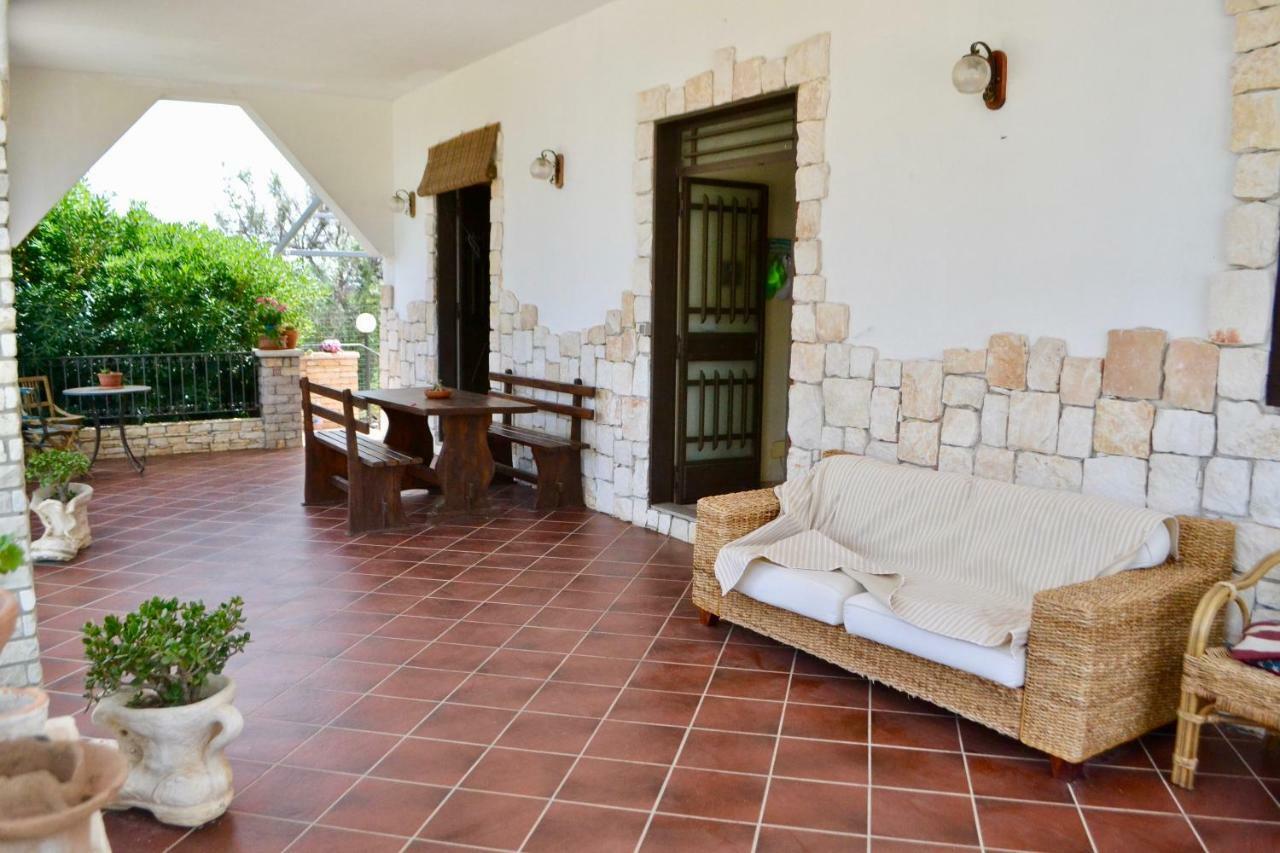 Villa Rosa - Ai Piedi Dell'Etna ブルコリ エクステリア 写真